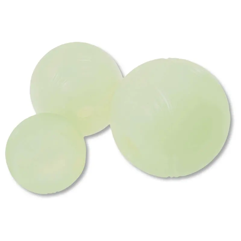Chuckit! Max Glow Ball – Illuminated Fetch Toy 1