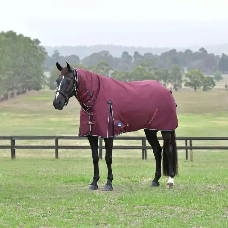 Weatherbeeta Comfitec Essential Turnout Combo Blanket – 50G, Burgundy & Navy 1